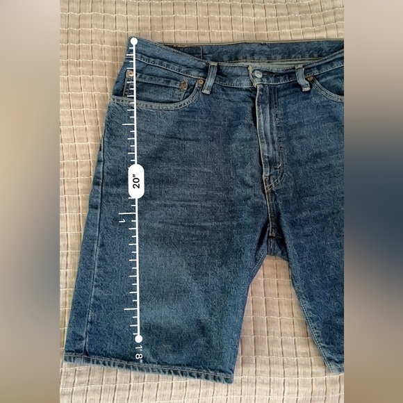 Men’s Levi’s jeans shorts - Picture 3 of 7